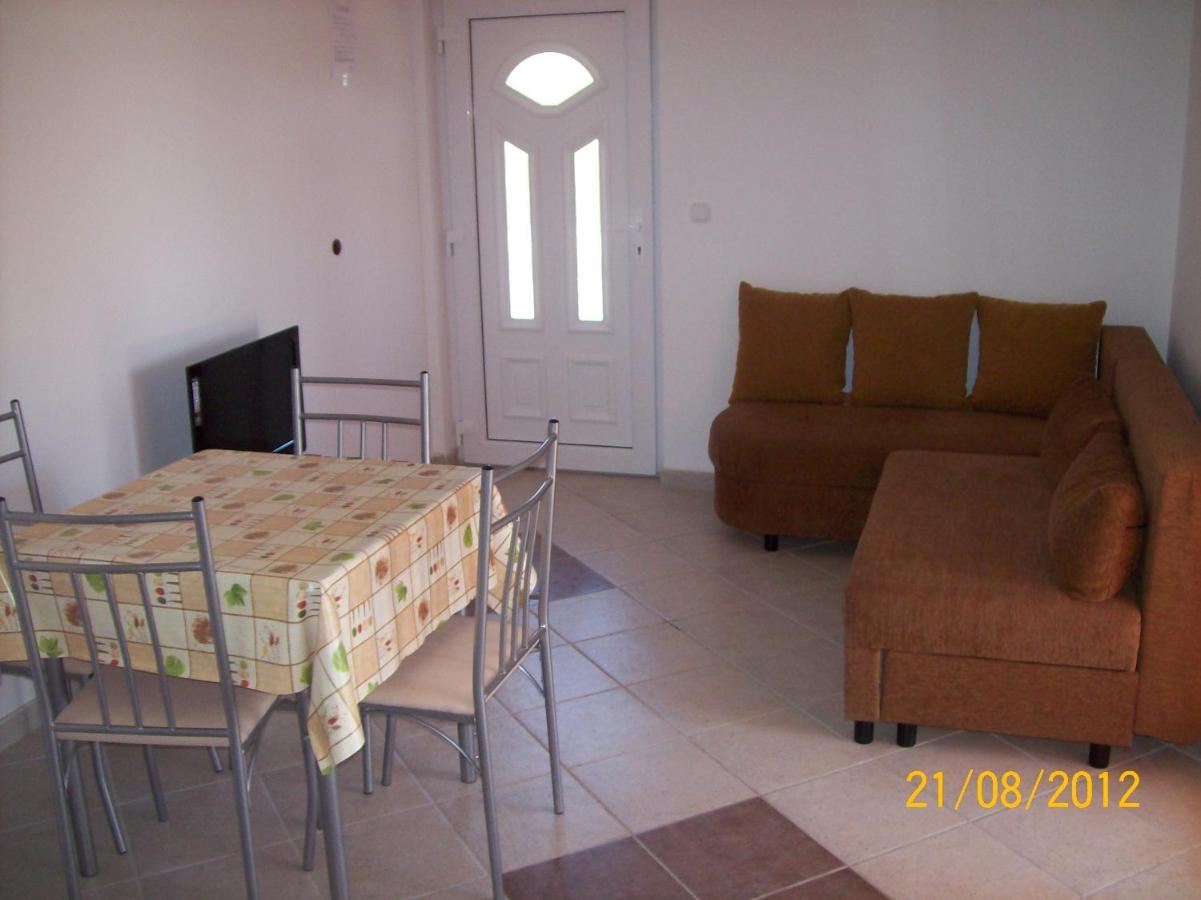 Apartments With A Parking Space Vir - 17422 Exterior foto